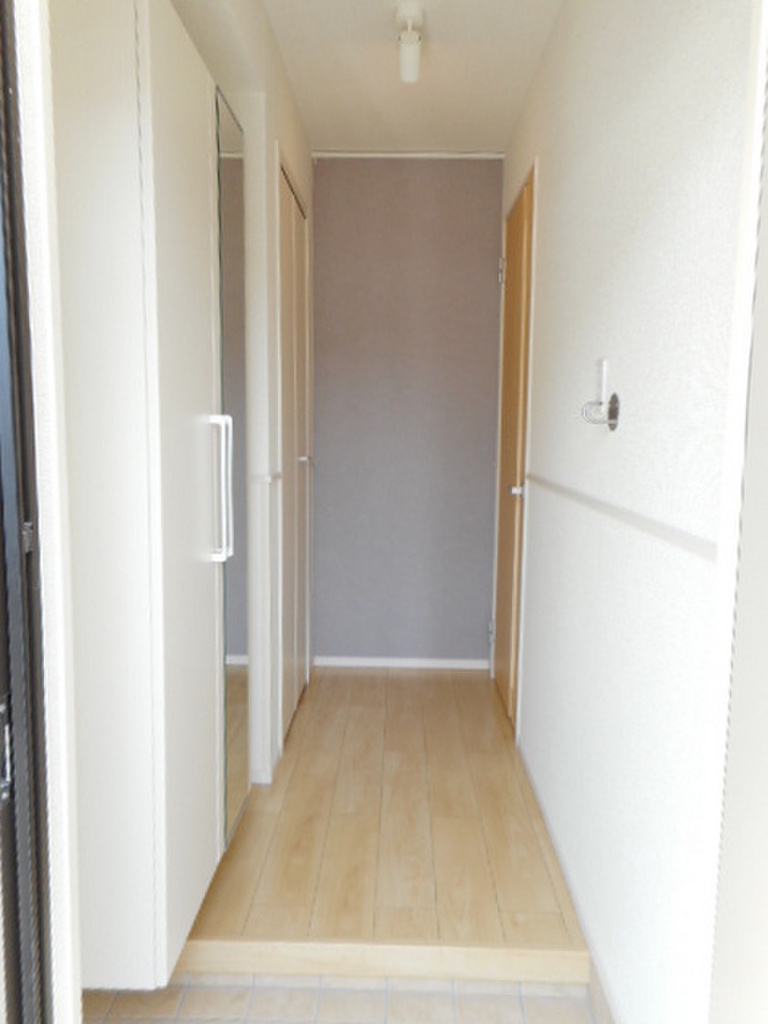 (7/15) 玄関 (7/15) 玄関