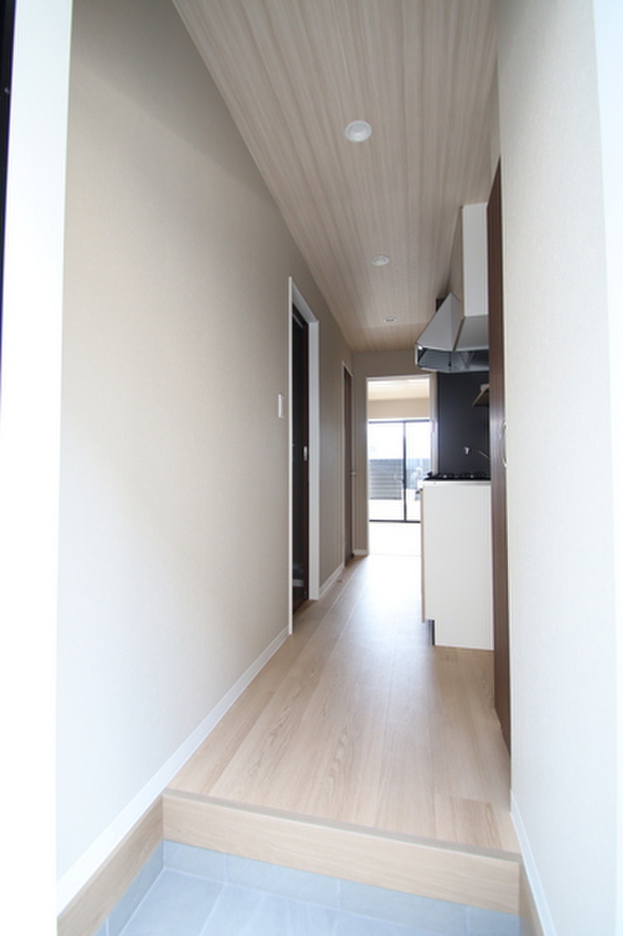 (7/22) 玄関 (7/22) 玄関