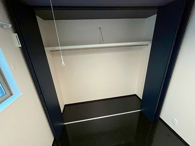 Lien Cort宇品