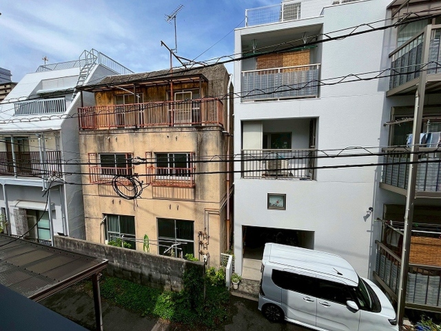 Lien Cort宇品