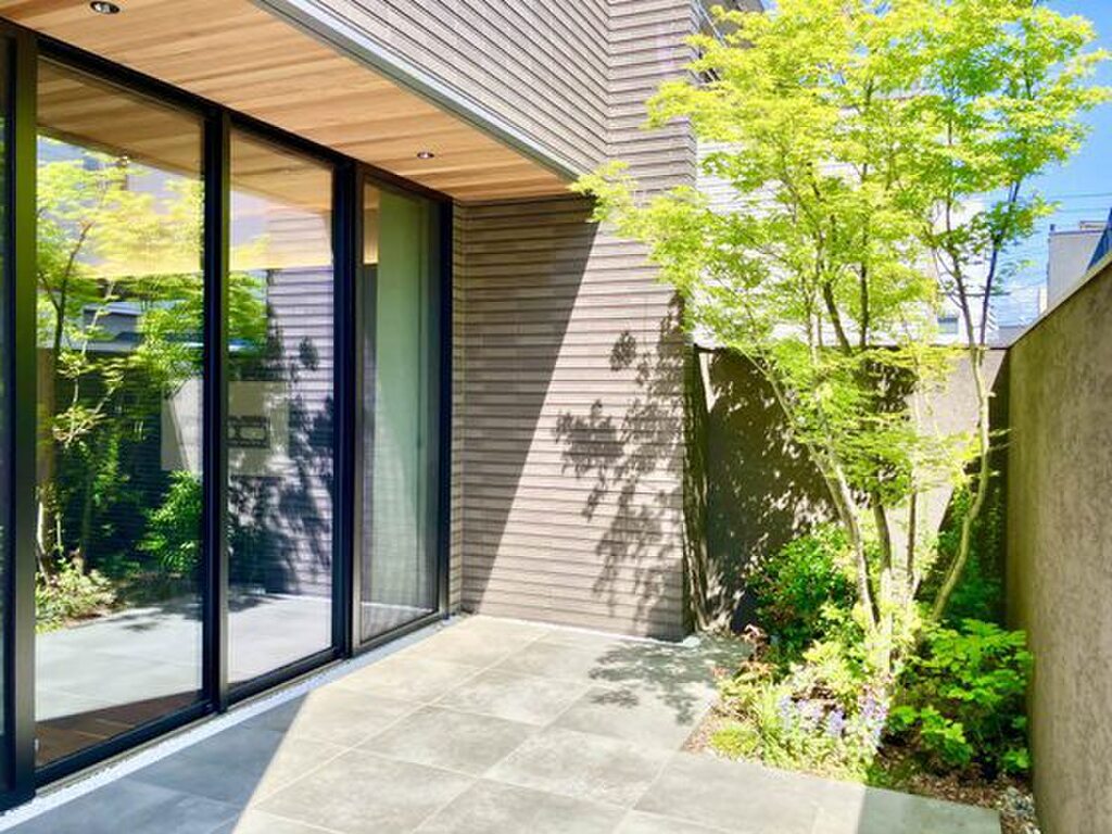 (12/20) 庭 (12/20) 庭