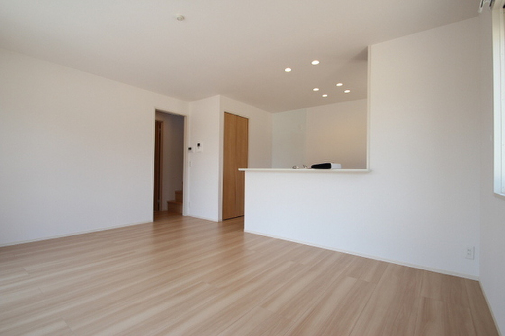 (2/16) 居室・リビング