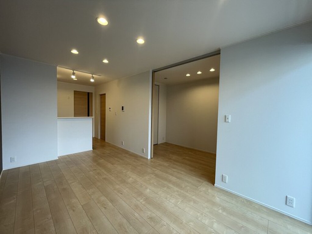 (15/18) 居室・リビング