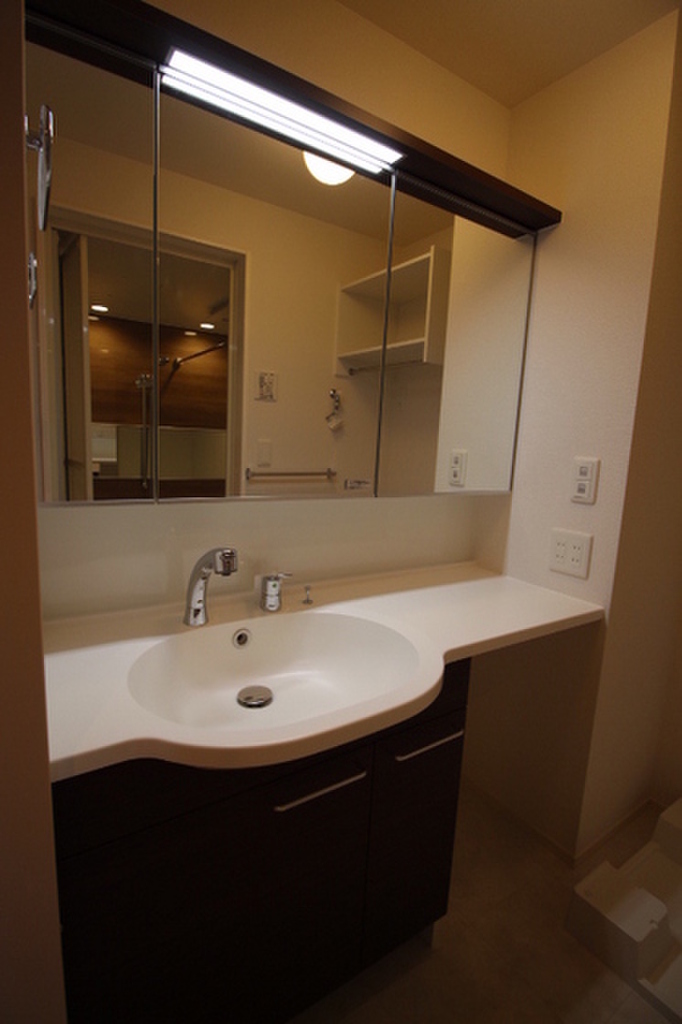 (5/16) 洗面所 (5/16) 洗面所