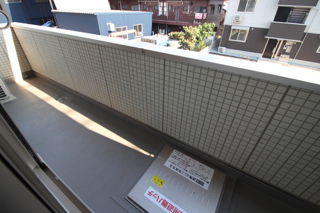 (7/16) バルコニー (7/16) バルコニー