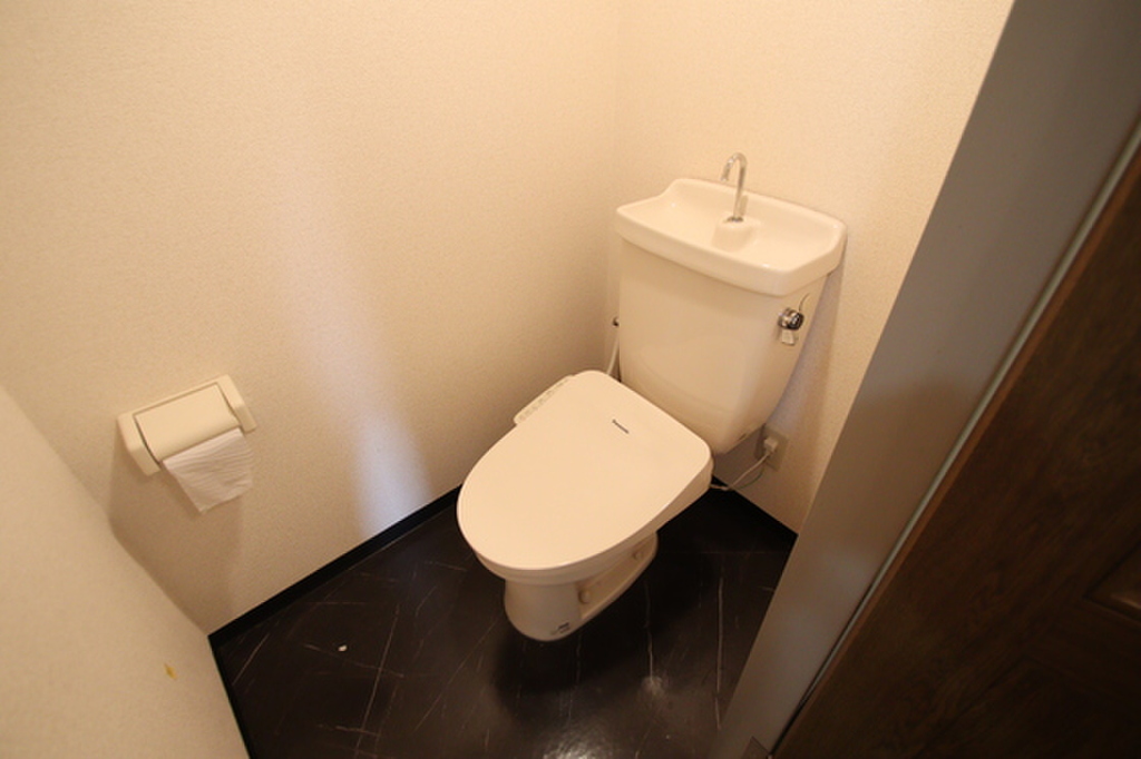 (5/20) トイレ (5/20) トイレ