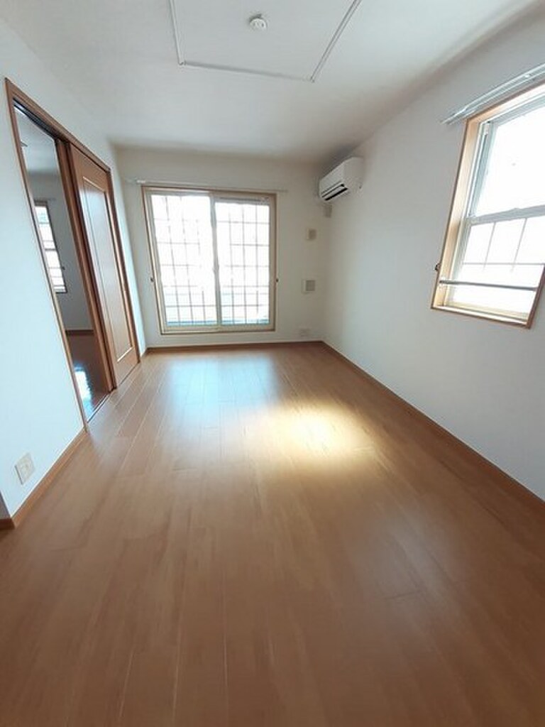 (2/20) 居室・リビング (2/20) 居室・リビング