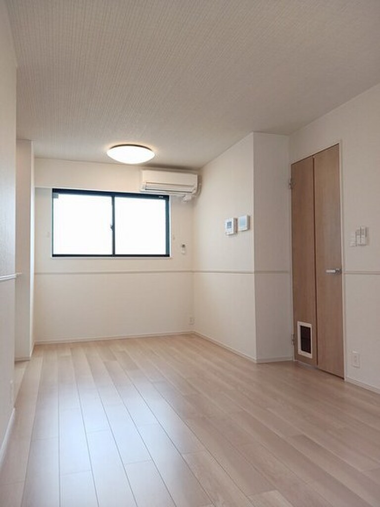 (2/17) 居室・リビング (2/17) 居室・リビング