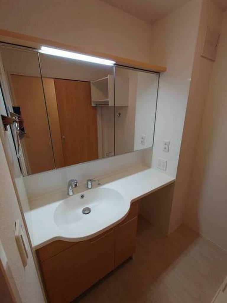 (6/18) 洗面所 (6/18) 洗面所