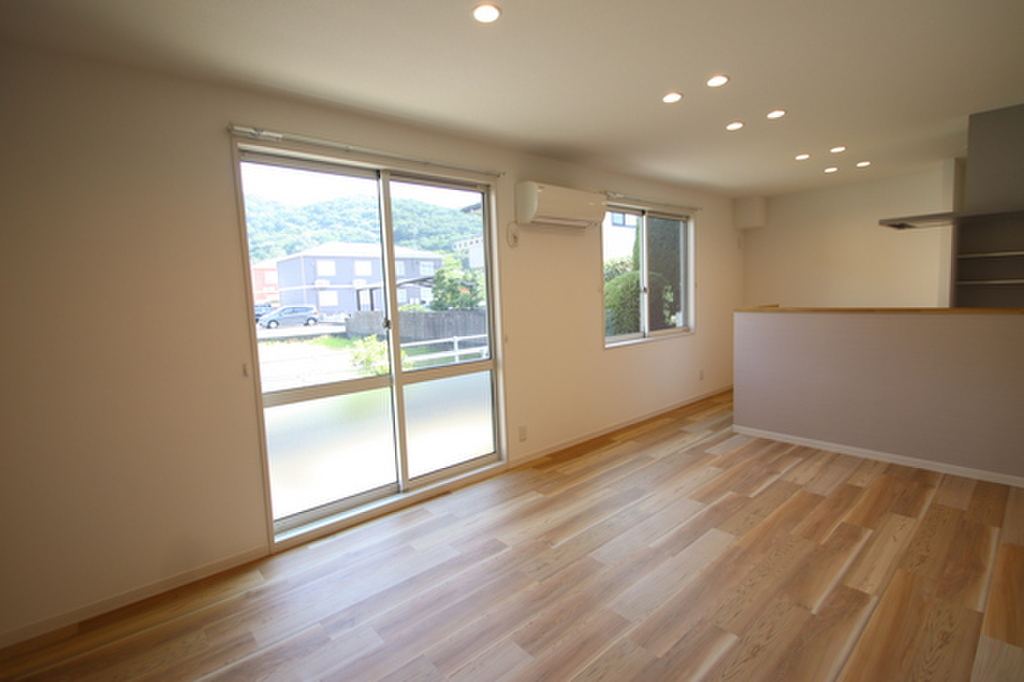 (2/23) 居室・リビング (2/23) 居室・リビング