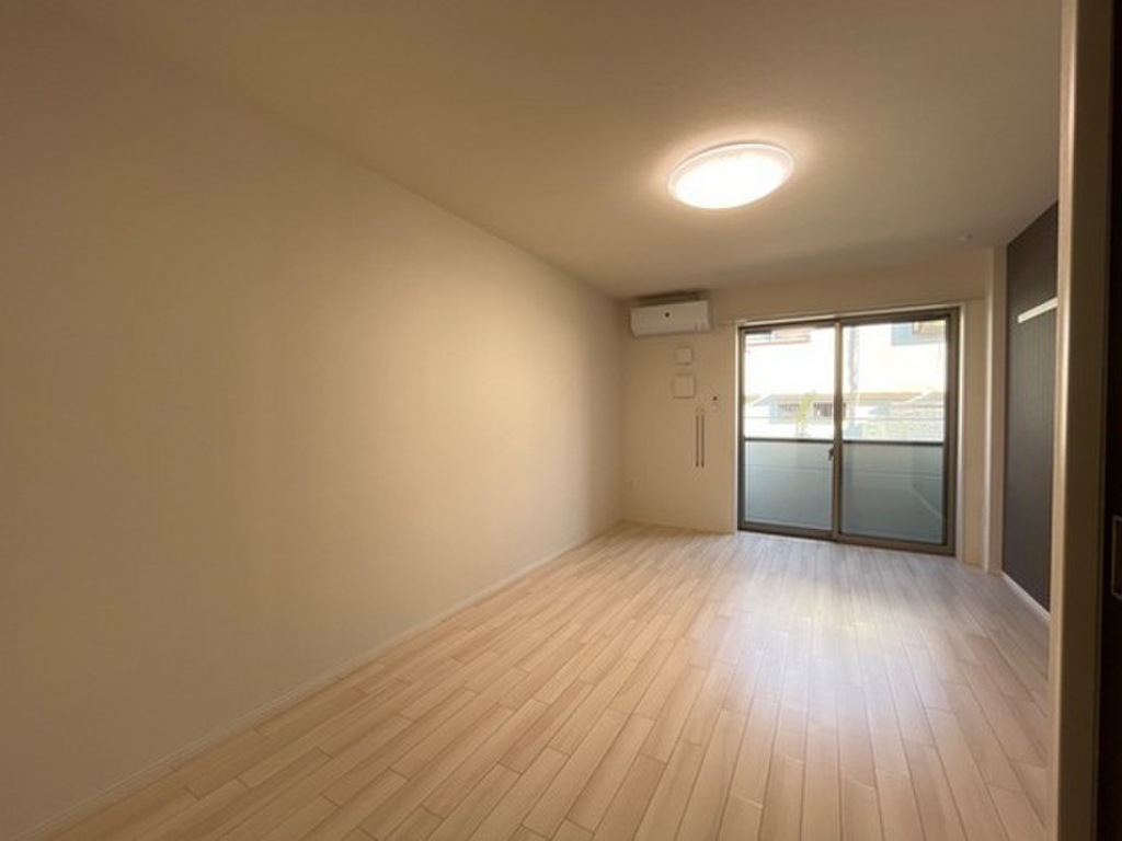 (16/18) 居室・リビング (16/18) 居室・リビング