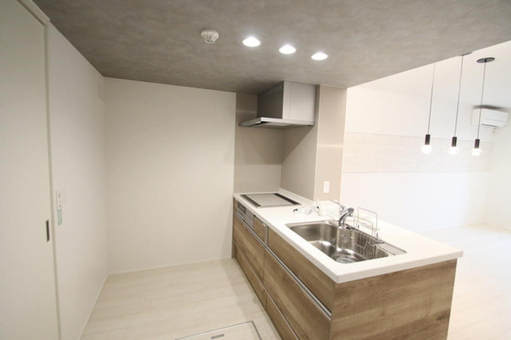 (16/24) キッチン