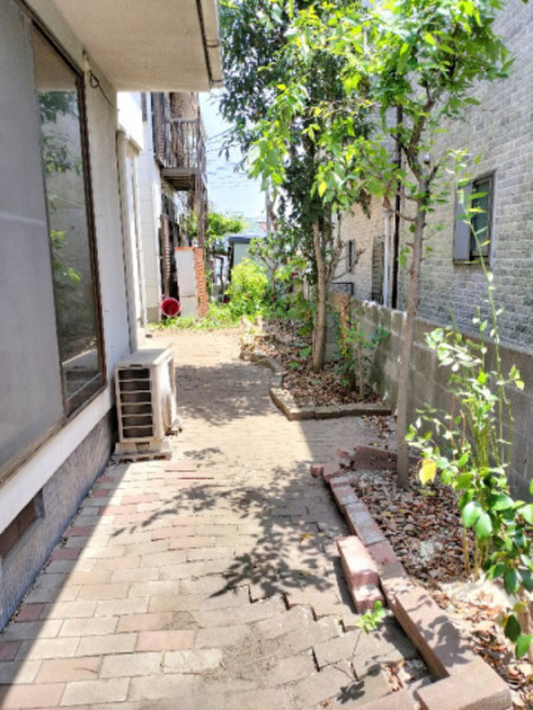 (9/24) 庭 (9/24) 庭