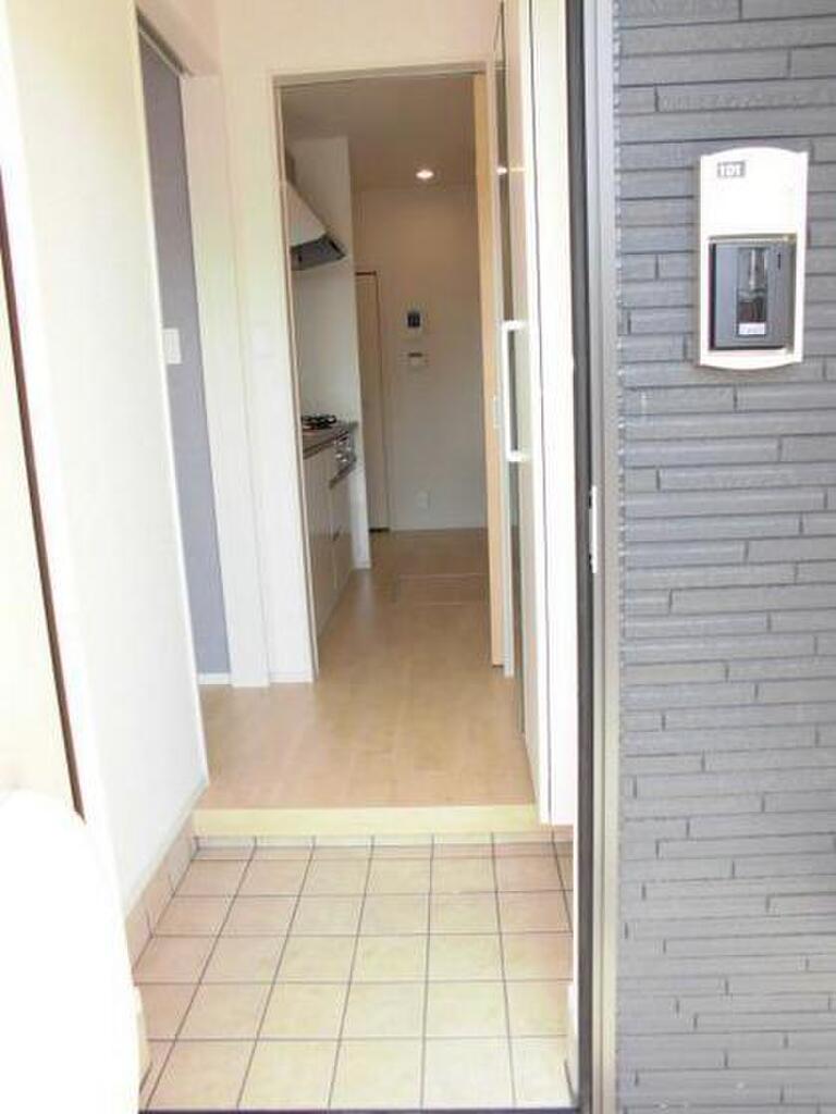 (9/14) 玄関 (9/14) 玄関