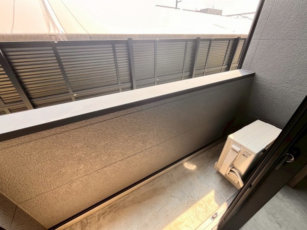 (8/23) バルコニー
