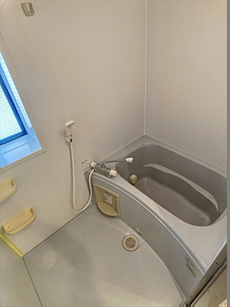 (22/24) バス (22/24) バス