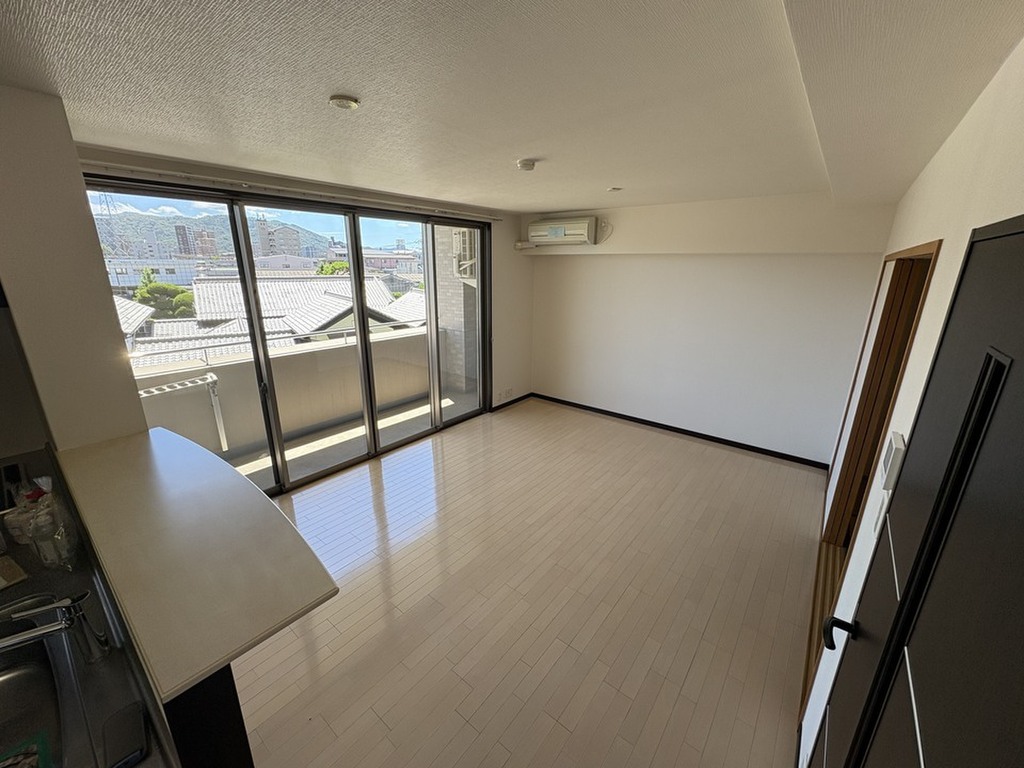 (2/25) 居室・リビング (2/25) 居室・リビング