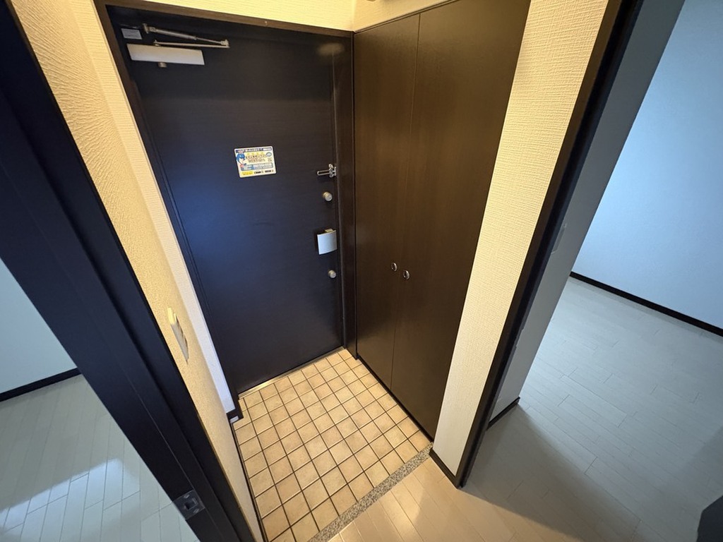 (10/25) 玄関 (10/25) 玄関