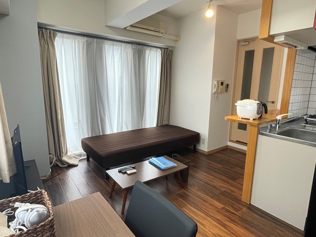 エールマンスリー幟町　参番館 1R 居室・リビング