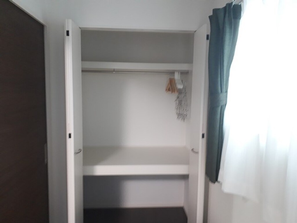 エールマンスリー向洋駅前 1LDK 収納