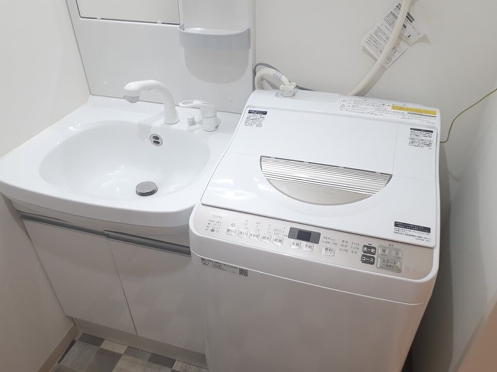 エールマンスリー向洋駅前 1LDK 洗面所