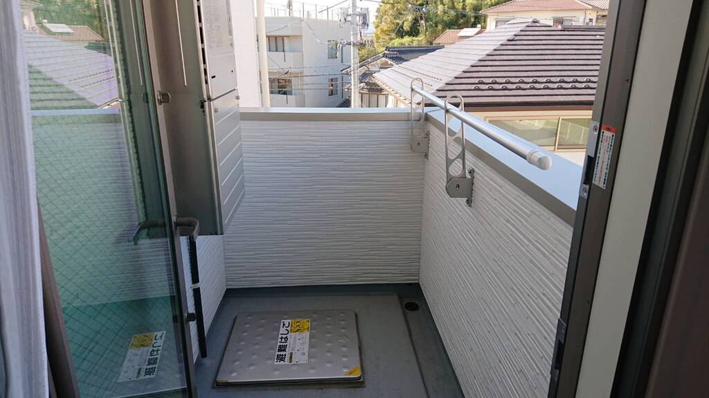 エールマンスリー向洋駅前 1LDK バルコニー