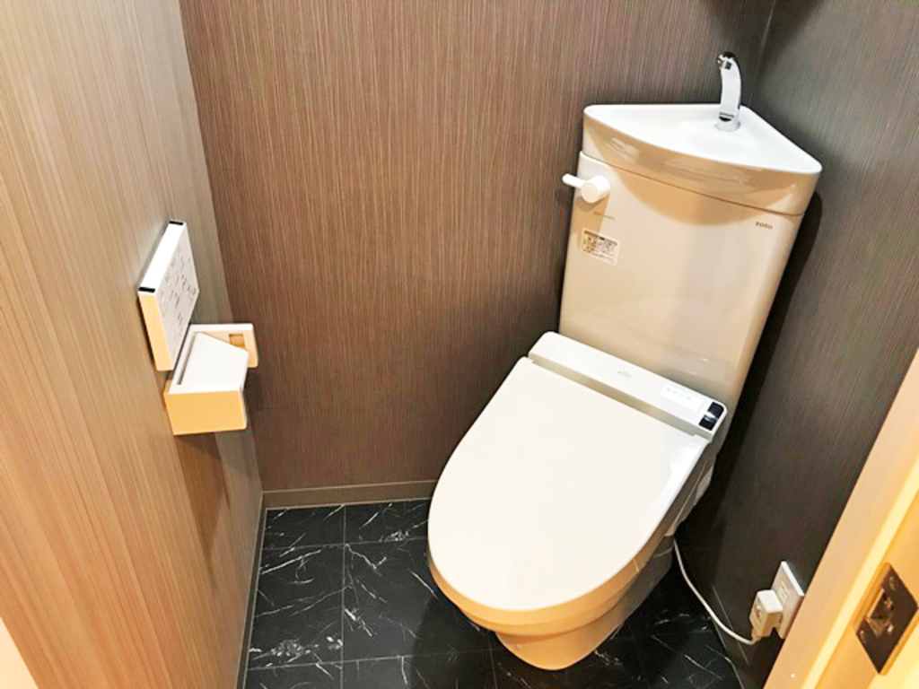 エールマンスリー広島駅 1K トイレ