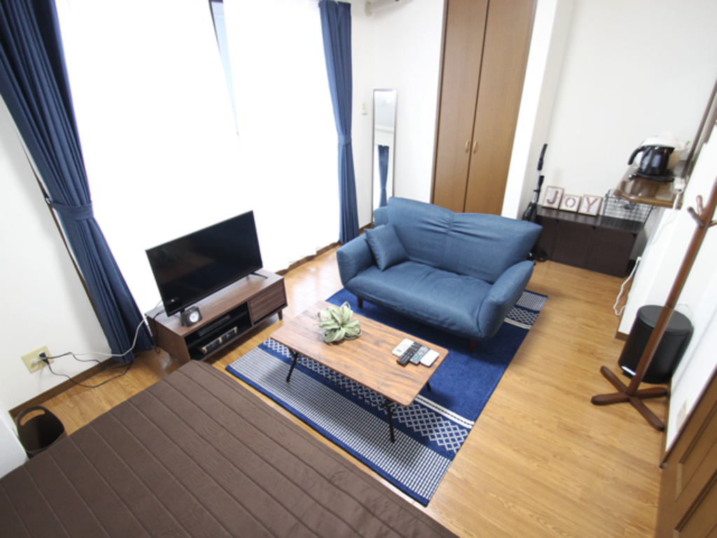 エールマンスリー紙屋町 1Kの室内