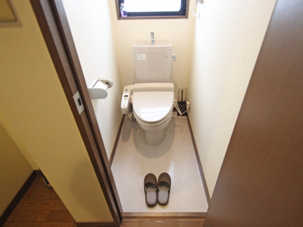 エールマンスリー紙屋町 1K トイレ