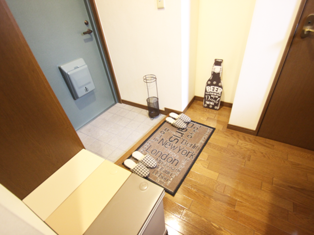 エールマンスリー紙屋町 1K 玄関