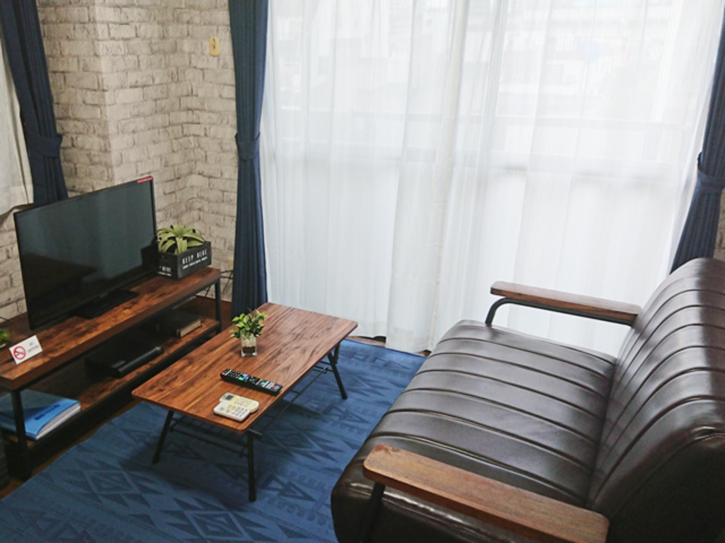 エールマンスリー東白島 壱番館 2DK 居室・リビング