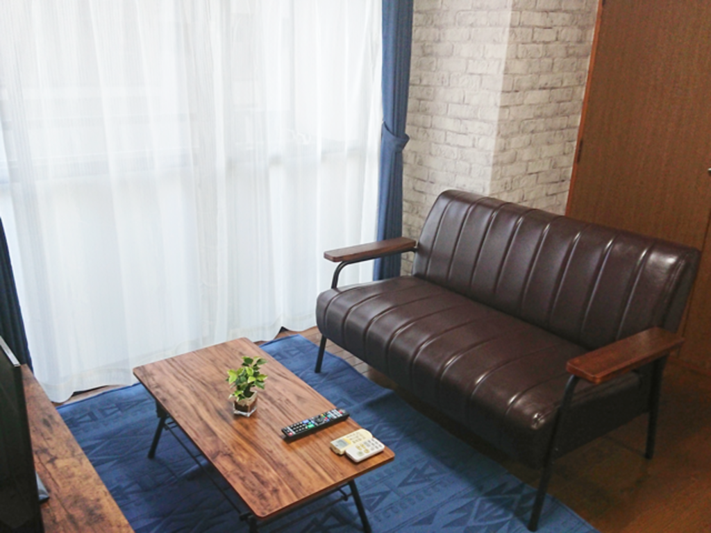 エールマンスリー東白島 壱番館 2DK 居室・リビング