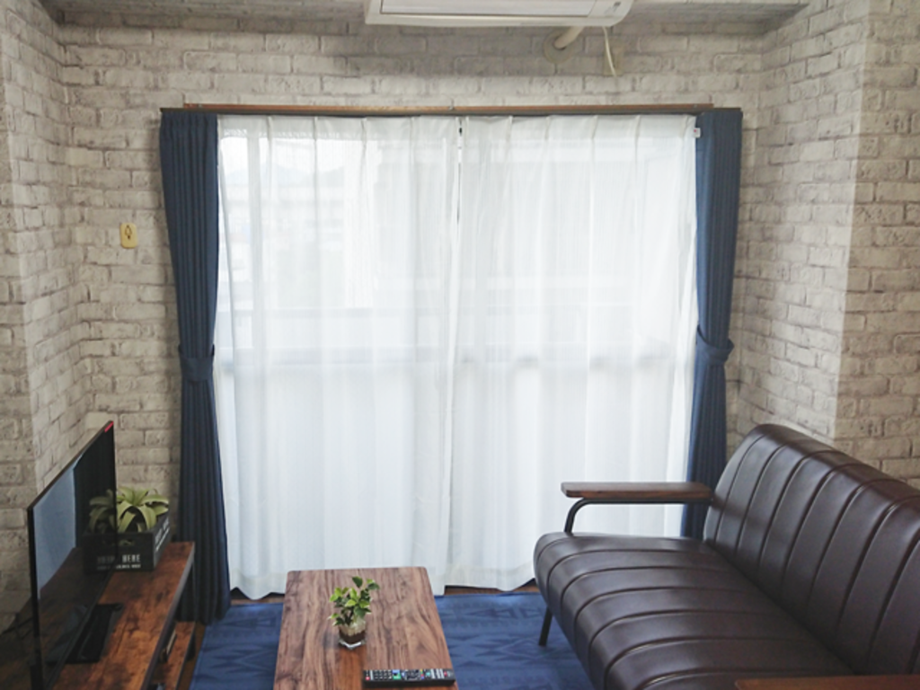 エールマンスリー東白島 壱番館 2DK 居室・リビング