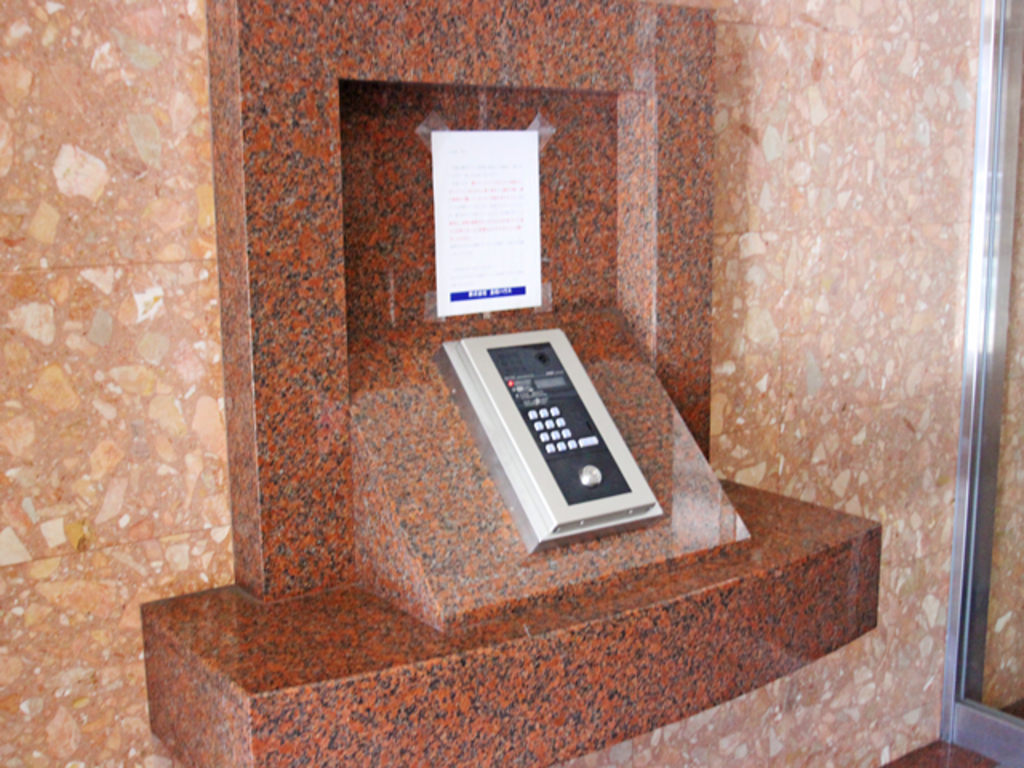 エールマンスリー東白島 壱番館 2DK セキュリティ