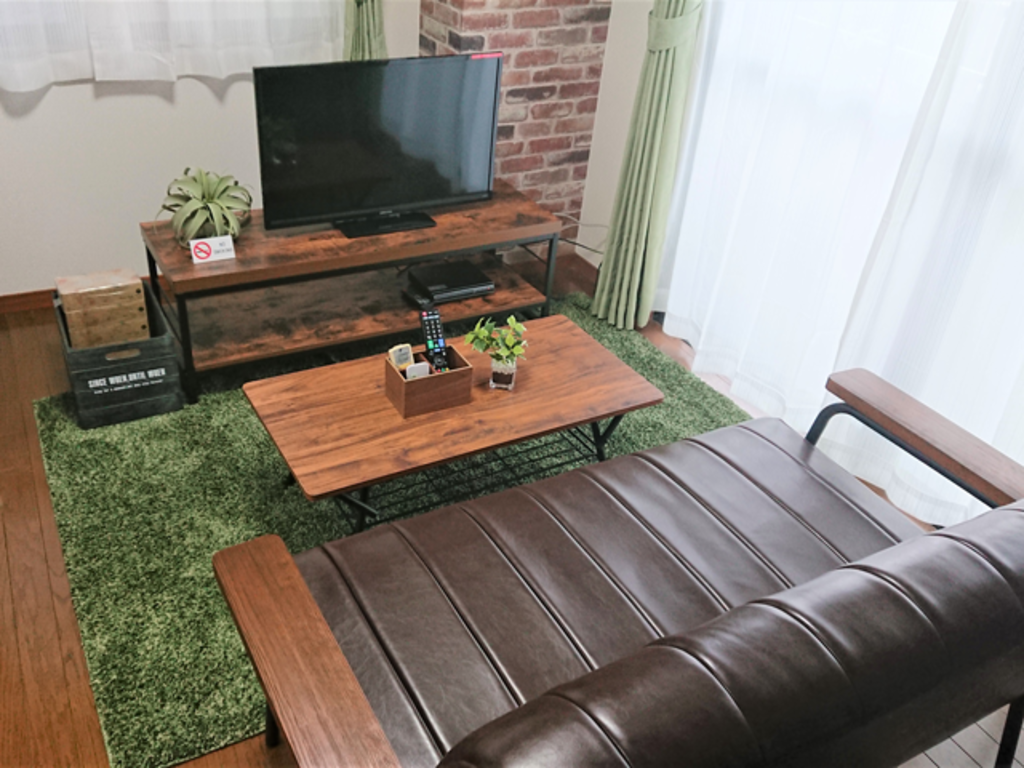 エールマンスリー東白島 壱番館 2DKの室内