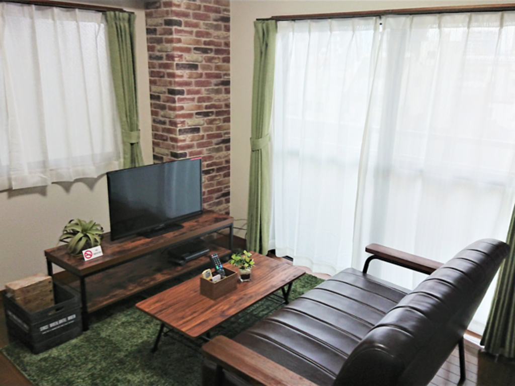 エールマンスリー東白島 壱番館 2DK 居室・リビング