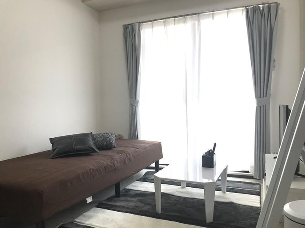 エールマンスリー十日市 1R 居室・リビング