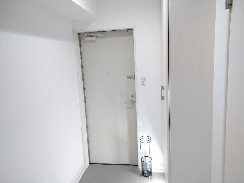 エールマンスリー廿日市駅前 1K 玄関