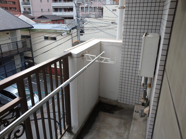 エールマンスリー広島駅北参番館 1K バルコニー