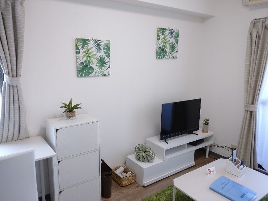 エールマンスリー新白島駅 1K 居室・リビング