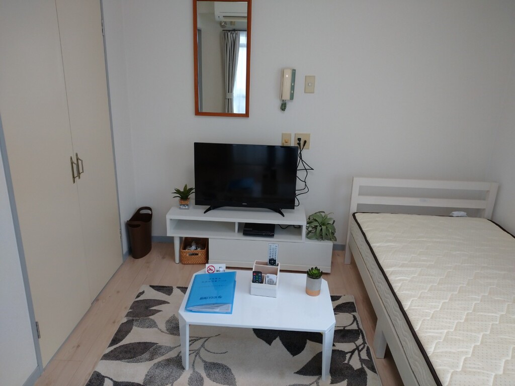 エールマンスリー横川 七番館 1Kの室内