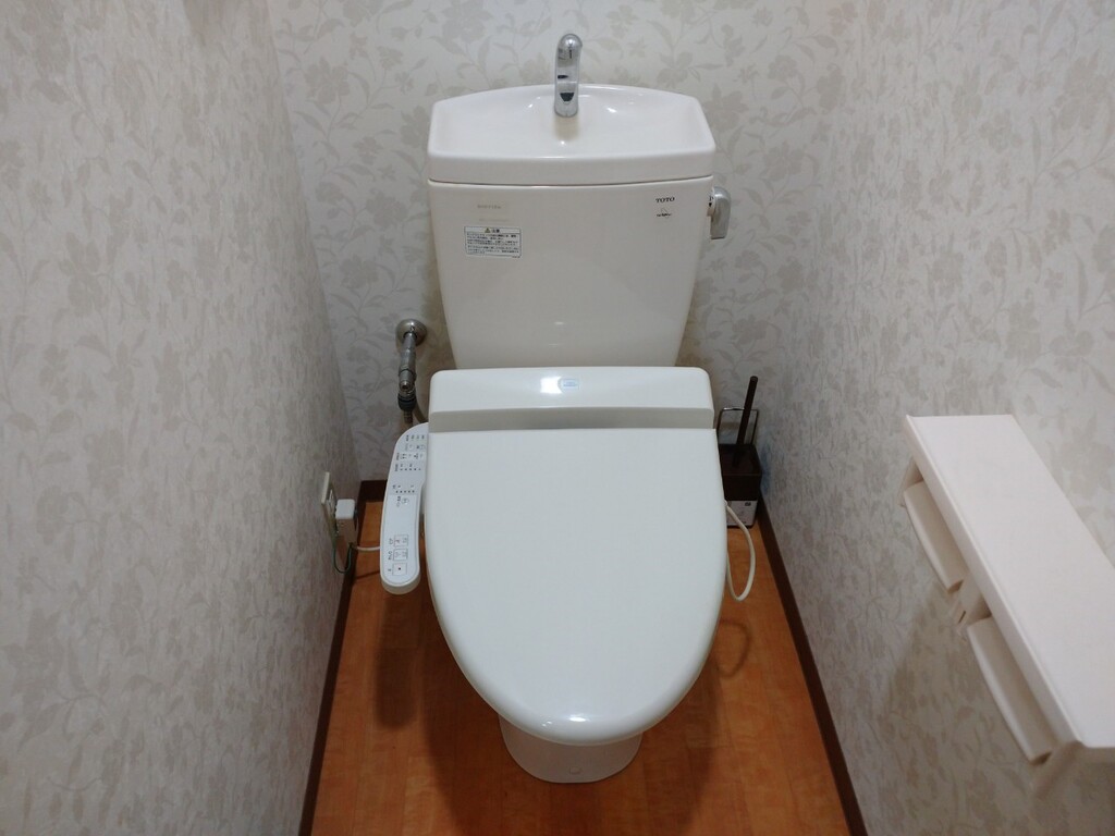 エールマンスリーマツダスタジアム前 1K トイレ