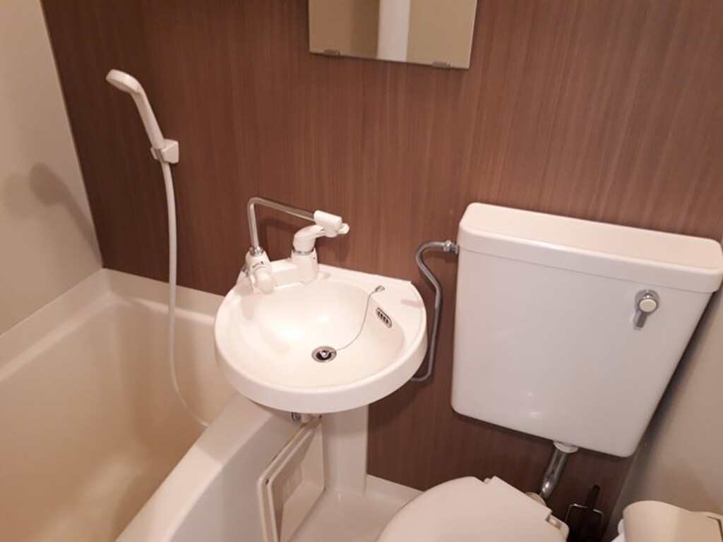 エールマンスリー舟入 1R バス