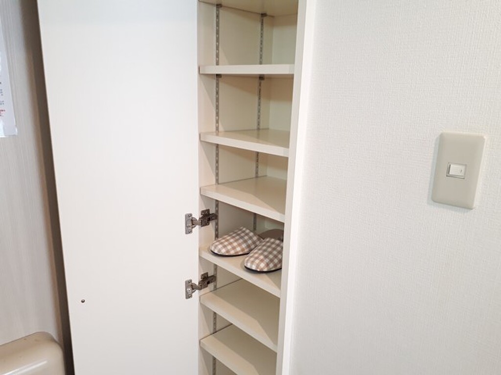 エールマンスリー舟入 1R 収納