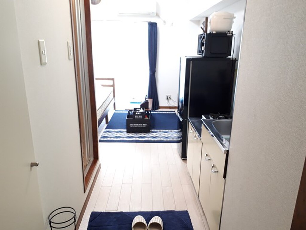 エールマンスリー舟入 1R 玄関