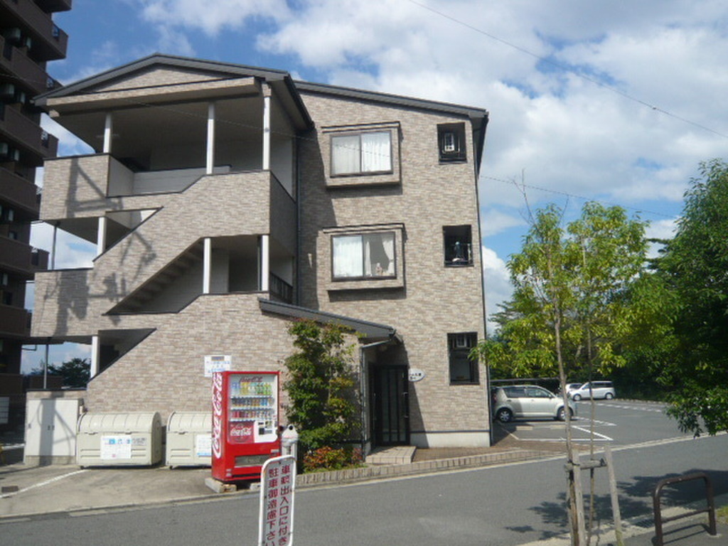 (21/31) ゴミ捨て場 (21/31) ゴミ捨て場