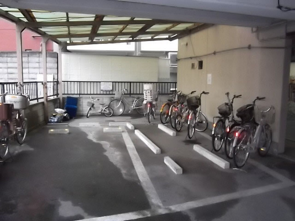 (17/26) 駐輪場 (17/26) 駐輪場