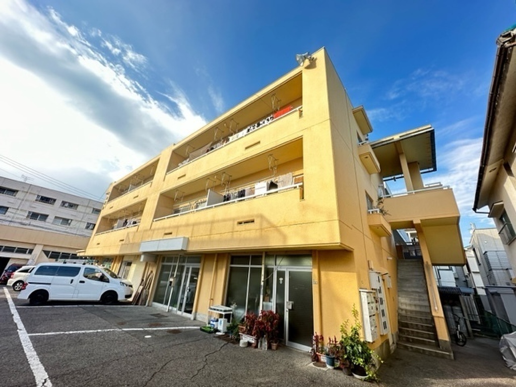 Free Car Parking + Free Wi-Fi ■ Renovated 2DK Apartment 