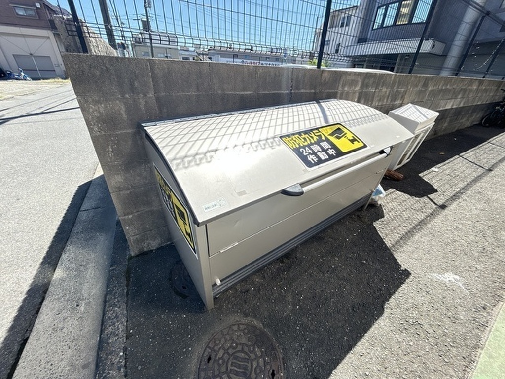 (17/26) ゴミ捨て場 (17/26) ゴミ捨て場