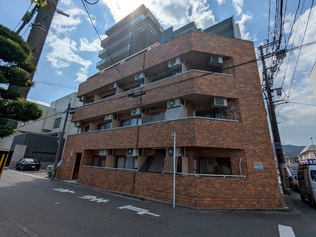 ダリアビル